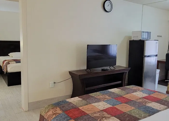 Simple Rewards Inn