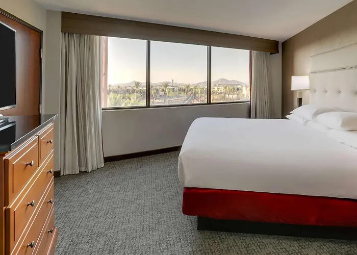 Drury Inn & Suites Phoenix Airport