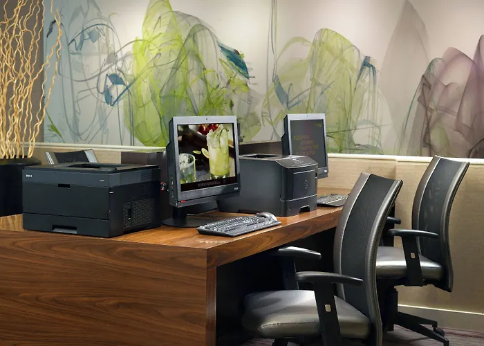 Courtyard By Marriott Raleigh Cary
