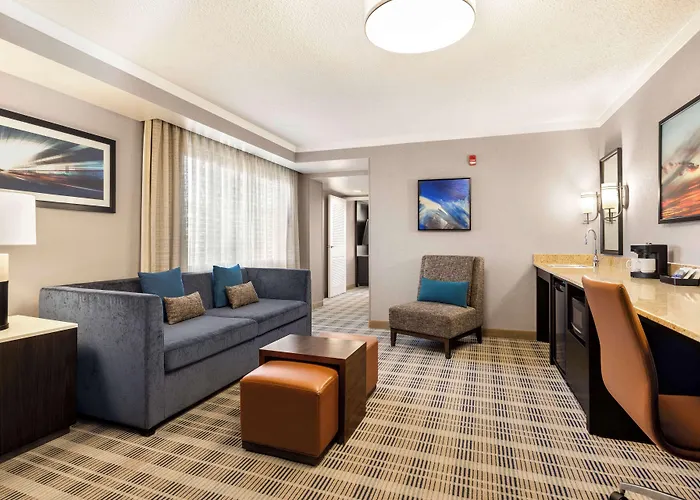 Embassy Suites By Hilton Kansas City Overland Park