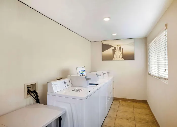 Best Western Shadow Inn