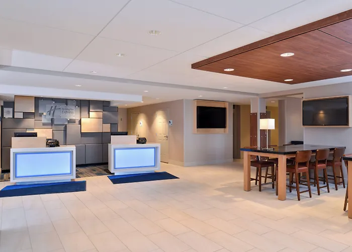 Holiday Inn Express Rochester - University Area By Ihg