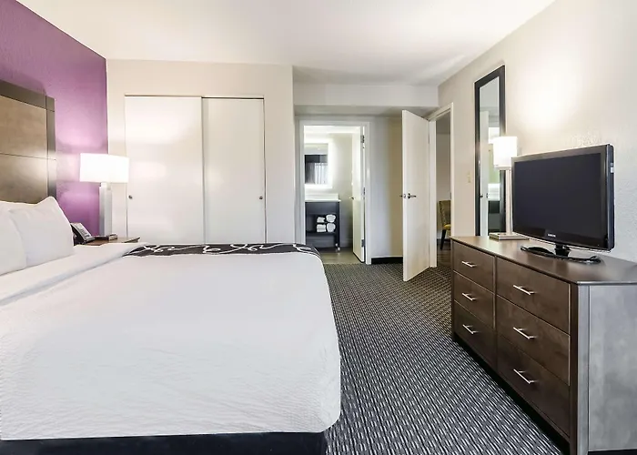 La Quinta Inn & Suites By Wyndham Myrtle Beach - N Kings Hwy