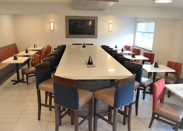 Comfort Inn & Suites Beaverton - Portland West