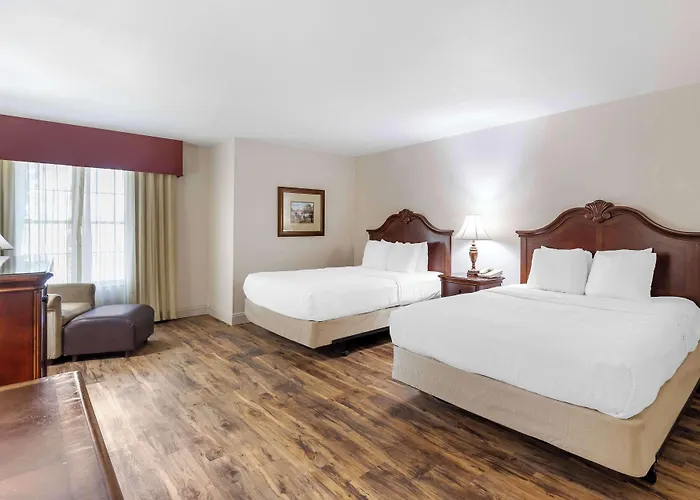 Best Western Plus Steeplegate Inn
