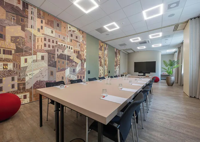 Leonardo Hotel Breda City Center