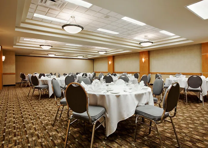 Travelodge Hotel By Wyndham Saskatoon