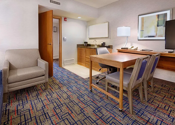 Embassy Suites By Hilton Chicago O'Hare Rosemont