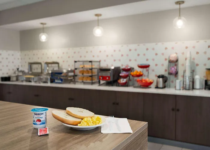 Ramada By Wyndham Allentown Bethlehem