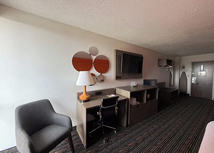 Howard Johnson By Wyndham Lexington