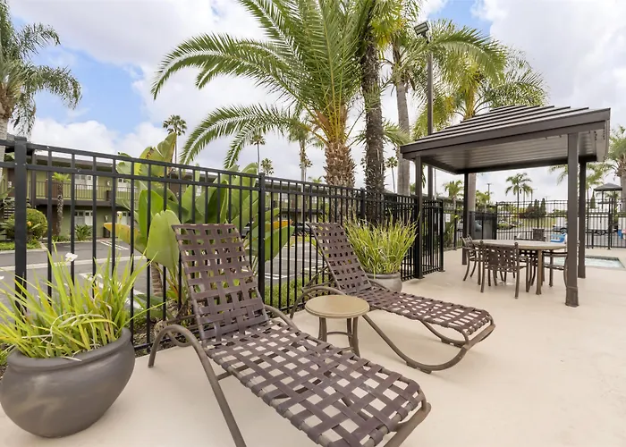 Best Western Plus Pavilions
