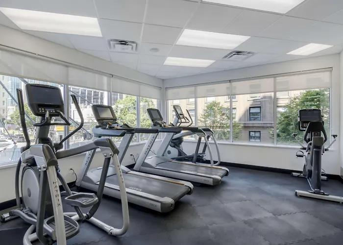 Best Western Premier Chateau Granville Hotel & Suites & Conference Centre