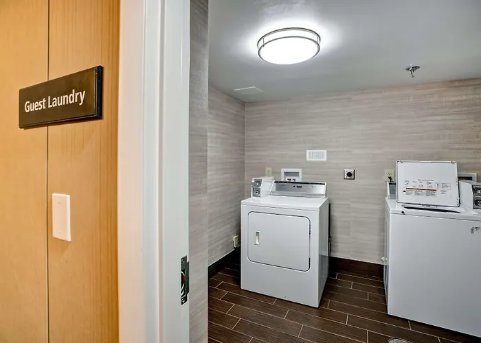 Hampton Inn Norfolk-Naval Base