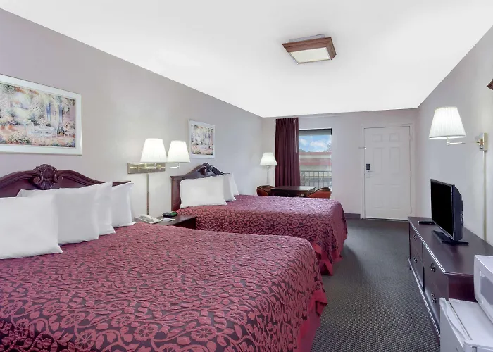Days Inn By Wyndham Morristown