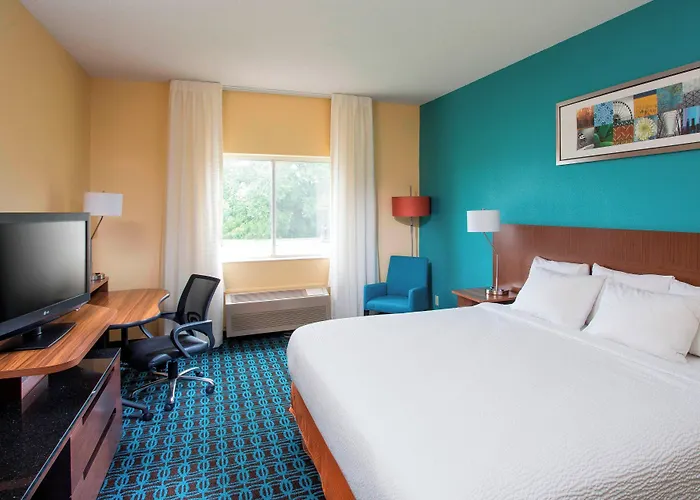 Fairfield Inn & Suites By Marriott Quincy