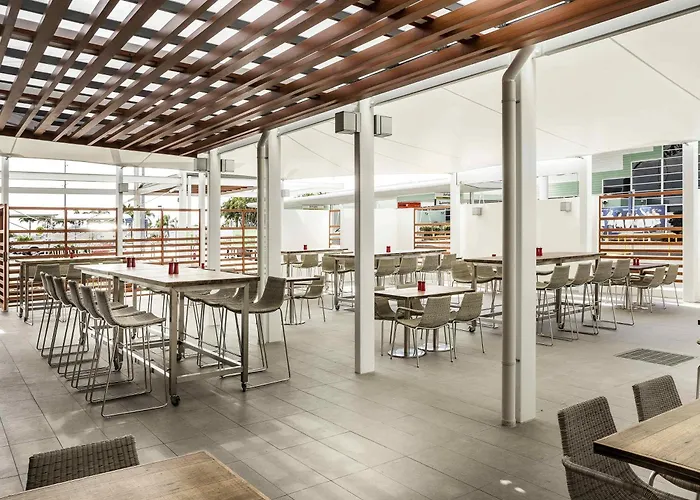 Ibis Mackay