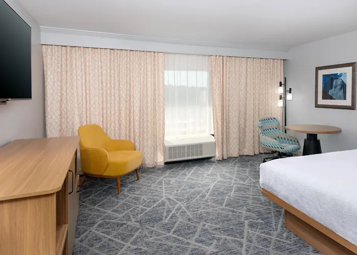 Hampton Inn & Suites Springfield Downtown