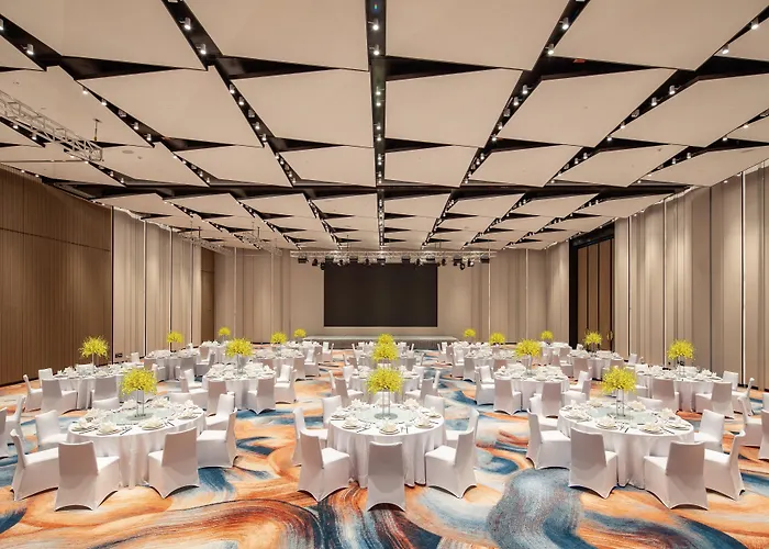 Holiday Inn & Suites Sanya Yalong Bay By Ihg