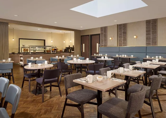 Doubletree By Hilton Hull
