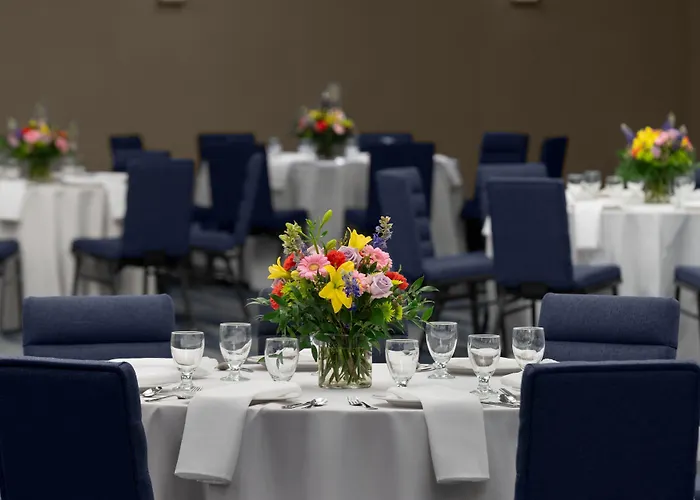 Courtyard By Marriott Pittsburgh University Center
