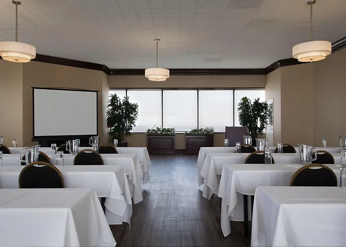 Park Pointe Hotel
