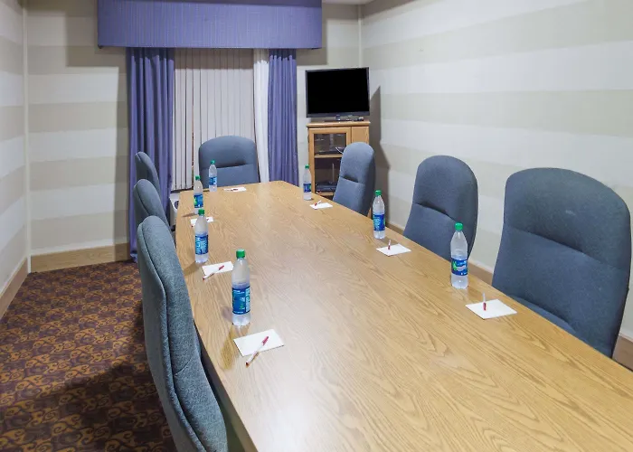 Ramada By Wyndham Lebanon
