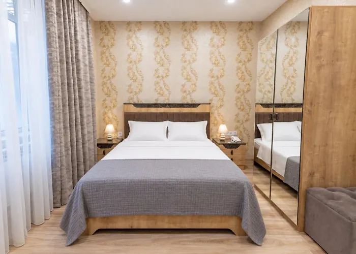 Midcity Hotel