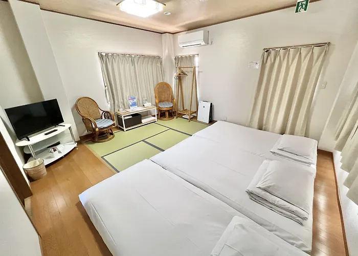 Petithotel017全室ミニキッチン付きファミリルーム 飲食街中心 阿波踊り会館7分 文理 徳島大学 アスティとくしま車8分