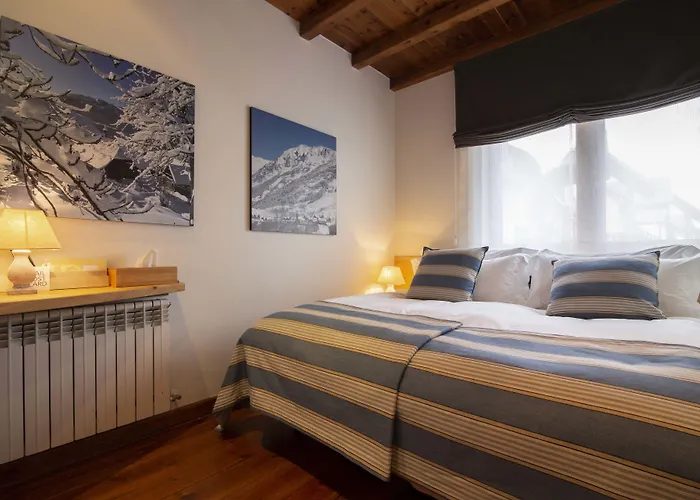 Eira Ski Lodge