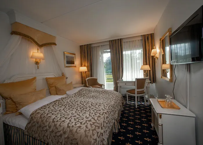 Sauntehus Castle Hotel