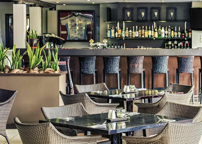 Mercure Nadi