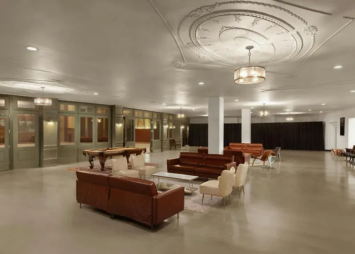 Courtyard By Marriott Los Angeles Pasadena Old Town