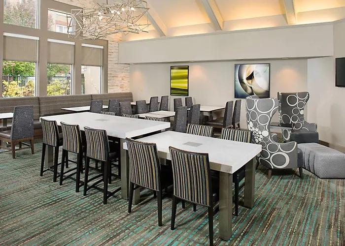 Residence Inn By Marriott Detroit Livonia