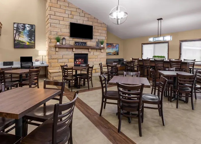 Americinn By Wyndham Mankato Event Center Near Msu