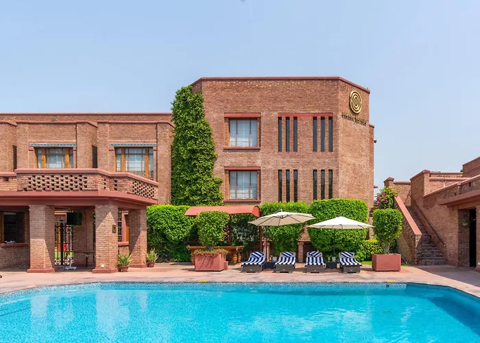 Faisalabad Serena Hotel