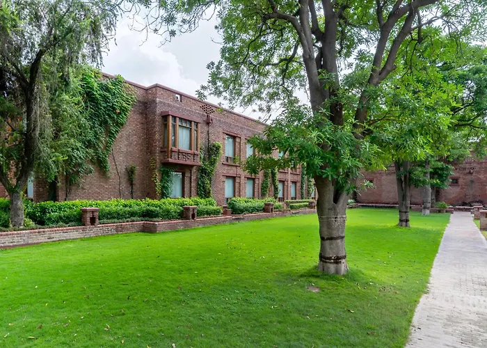 Faisalabad Serena Hotel