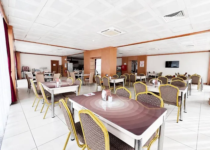 Quars Garden Hotel