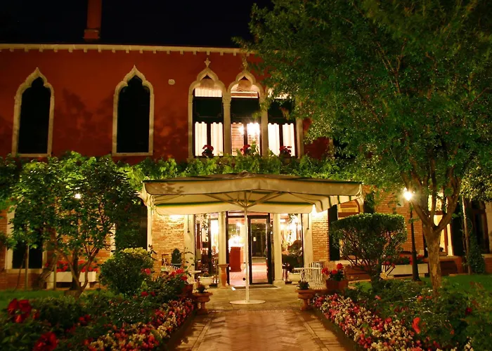 Pensione Accademia - Villa Maravege Venezia