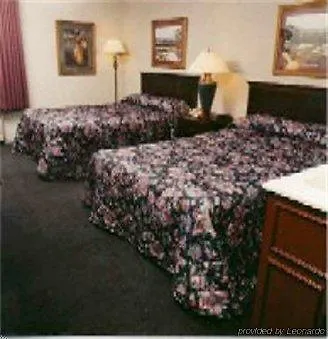 Lees Inn & Suites Muncie