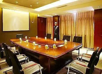 Jun He International Hotel