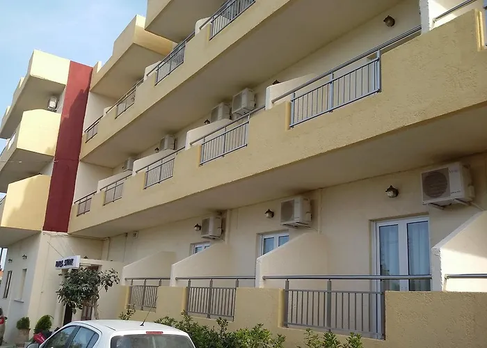 Stork Hotel