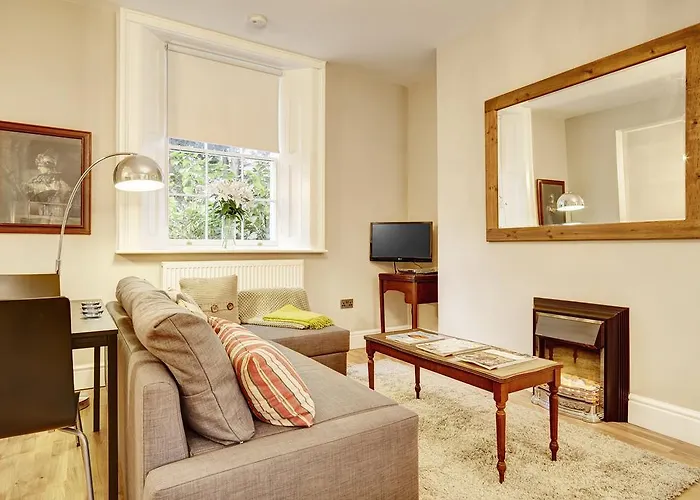Ludwick Apartment