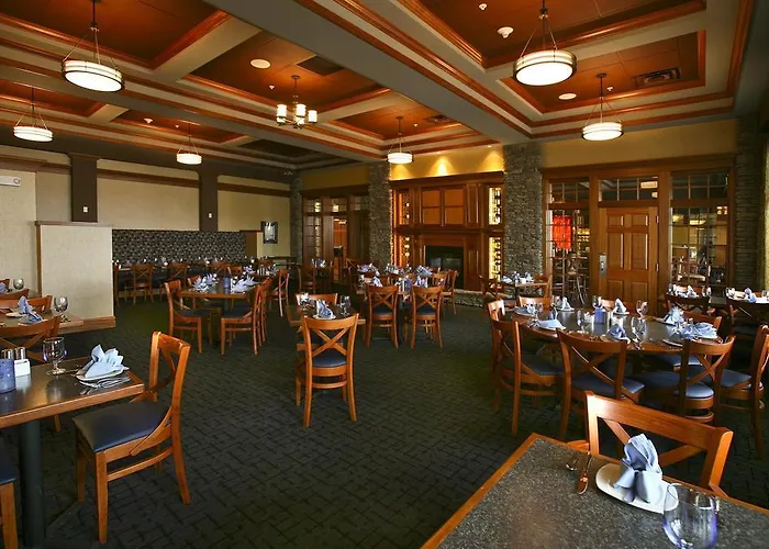 Watkins Glen Harbor Hotel