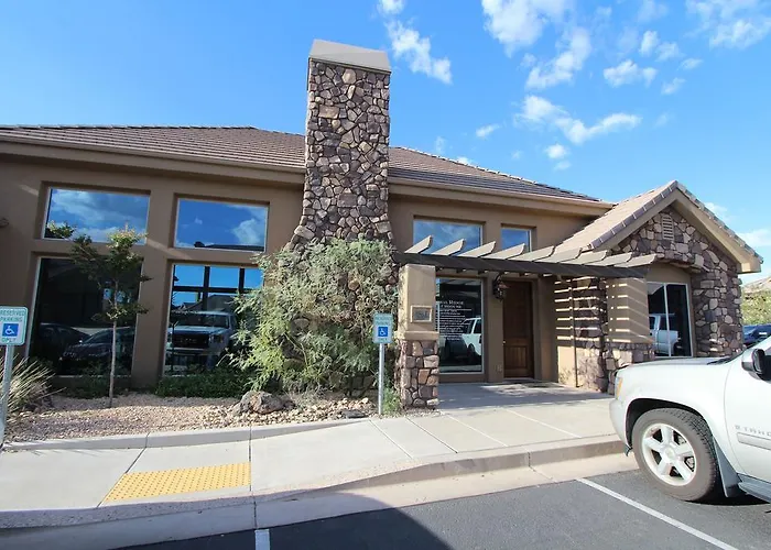 Canyon Villas At Coral Ridge
