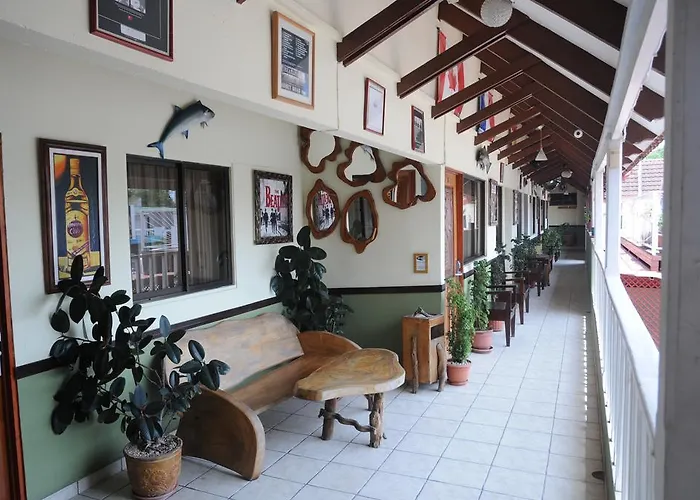 Cadillac Rock Beach Hotel