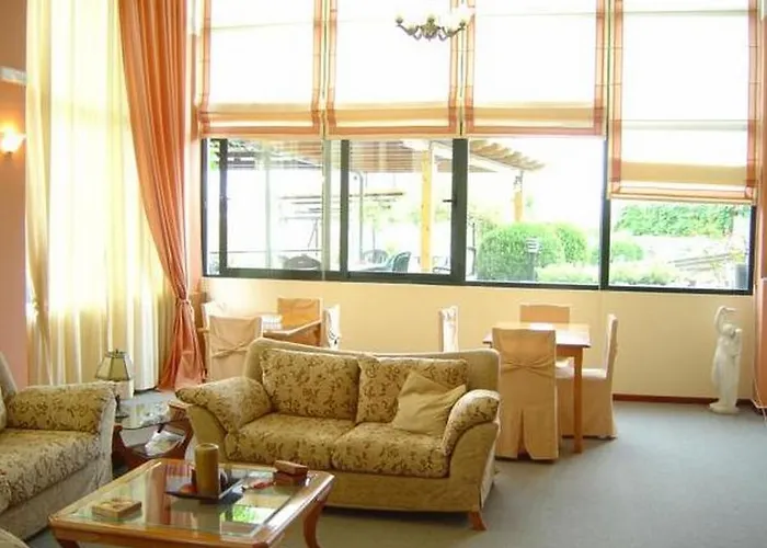 Morfeas Hotel