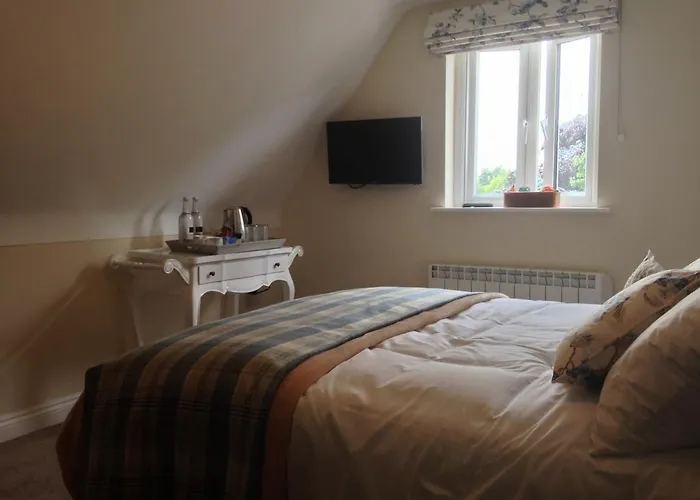 Whitethorn Bed And Breakfast