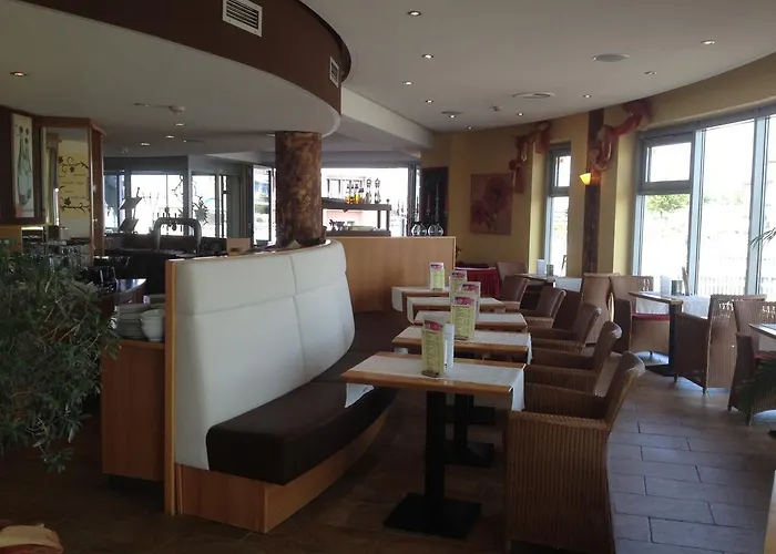 Hotel Benserhof Garni Am Hafen