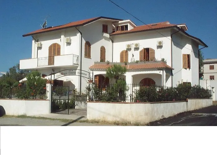 Residence Gnura Momma Locri
