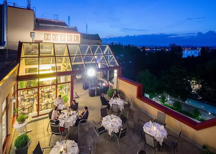 Maximilian Hotel & Apartments Weil Am Rhein / Basel